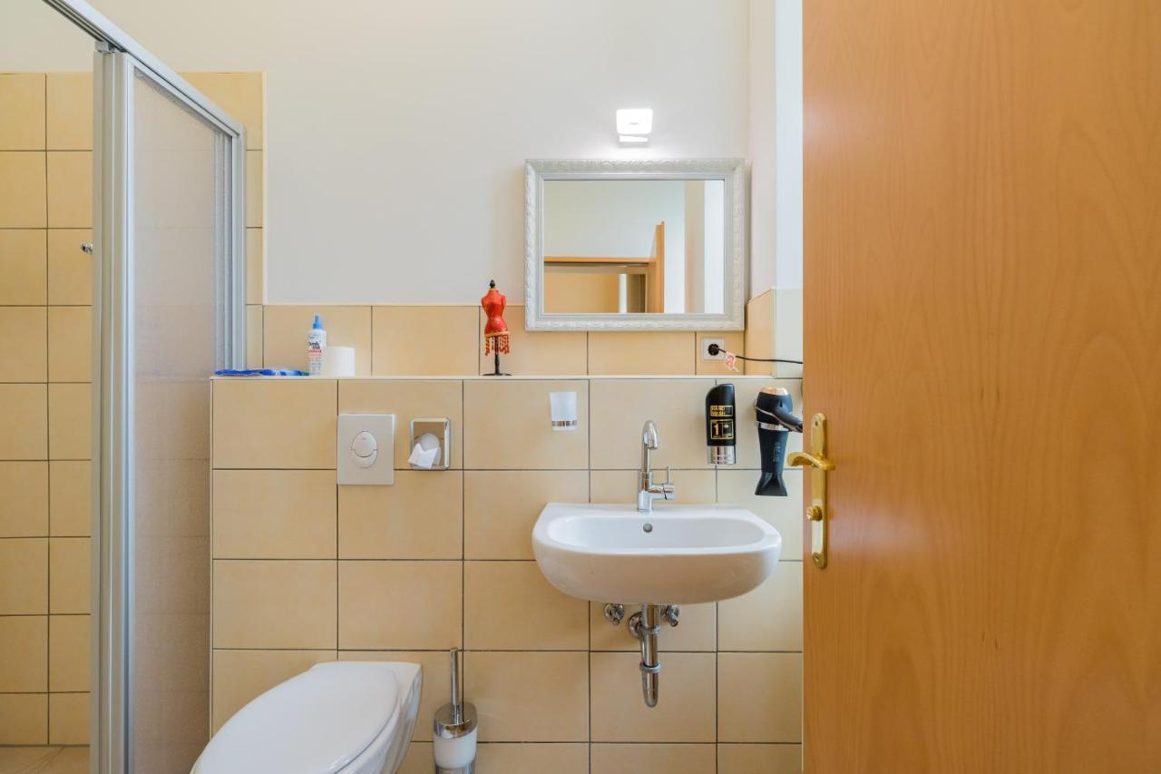 Arbio I Parlamento Rooms Near Schonhauser Allee Berlin Luaran gambar